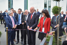 Inauguration des installations de l'OIEau - Coupure du ruban par Alain ROUSSET, Président de la région Nouvelle-Aquitaine